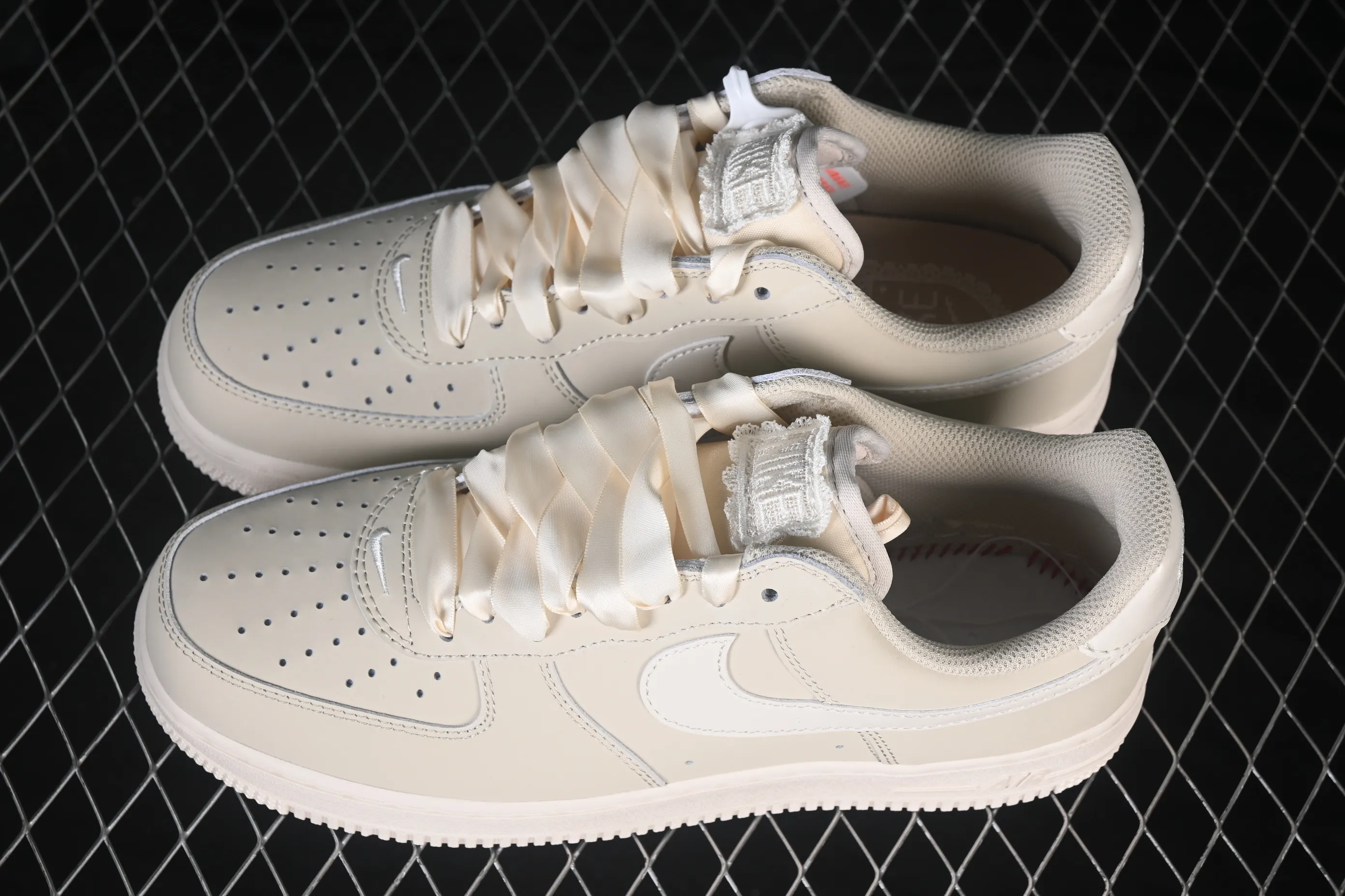 All categories Nk Air Force 1 Air Force series Nk Air Force 1 Low Air Force low-top Nike Air Force 1'07 Low Air Force 1 low-top casual sneakers IR0871-100